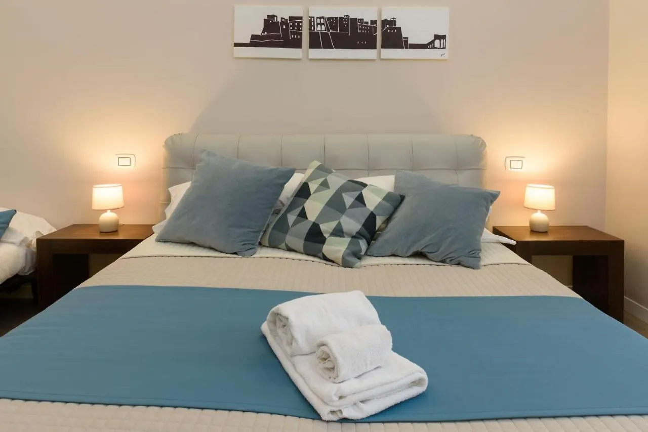 Bed and Breakfast Domus Angioina Napoli Bed & Breakfast